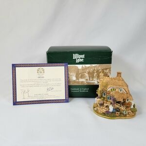 Lilliput Lane "Little Bee" L2317 - 2000 2001 Vintage Cottage House w/ Box & Deed